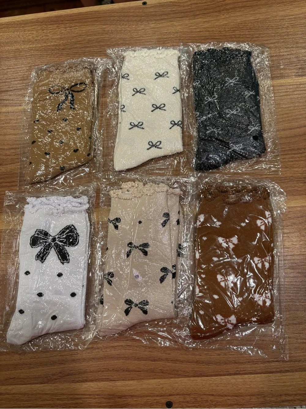 Pack of Girls Bow Pattern Socks in White, Cream, Black, Tan, Brown NWOT TR161